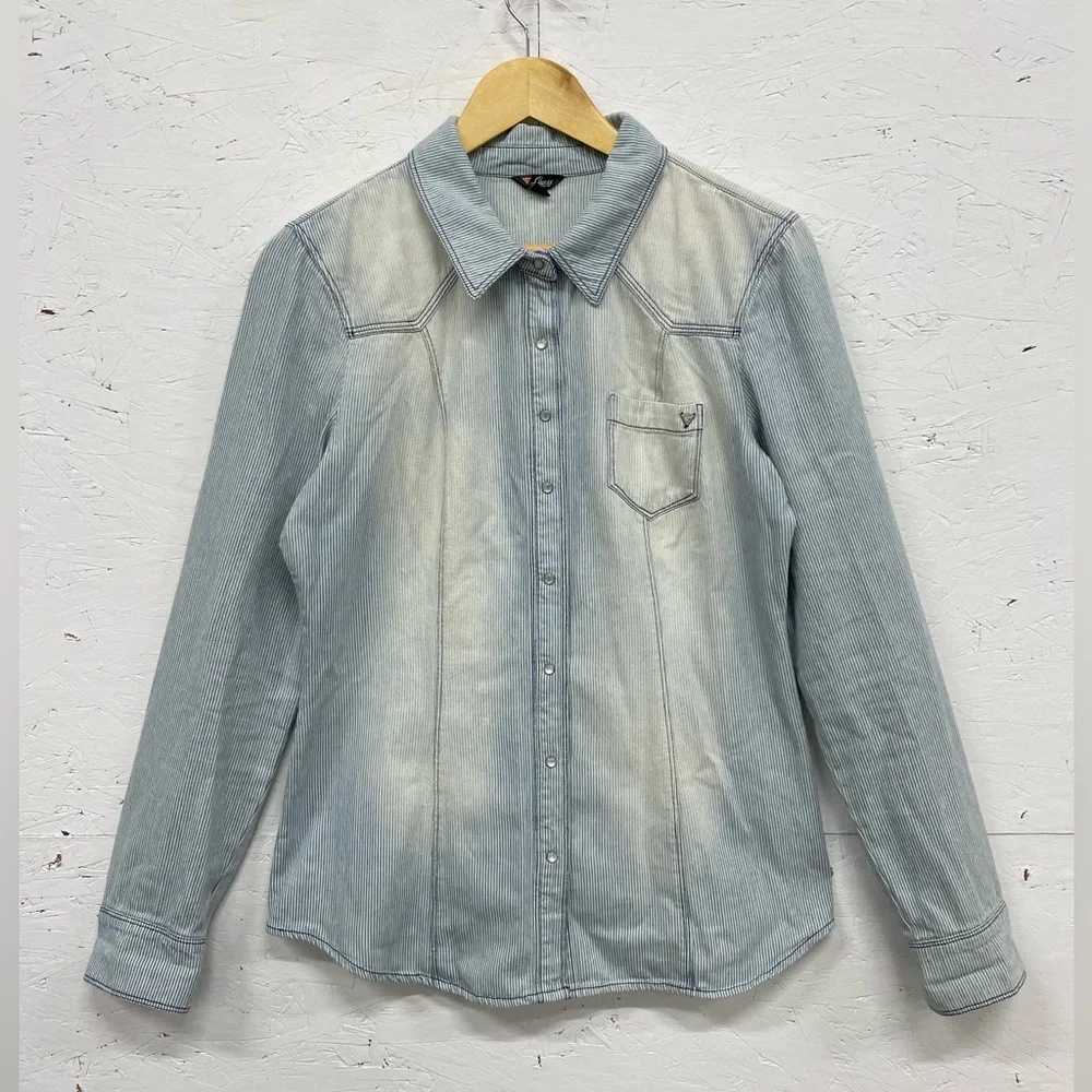 Guess Denim Pearl Snap Button Down Shirt, Size L (Fits S) - Picture 2 of 7